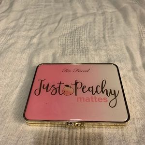 Too Faced just peachy mattes eyeshadow palette